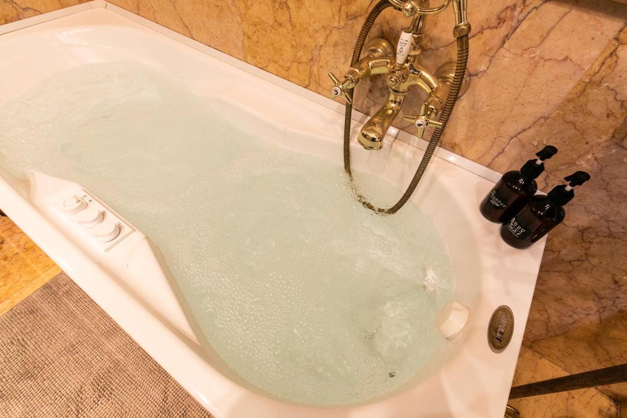 Klimt - Jacuzzi 5 Star - Luxury Design Apartment Milão Exterior foto