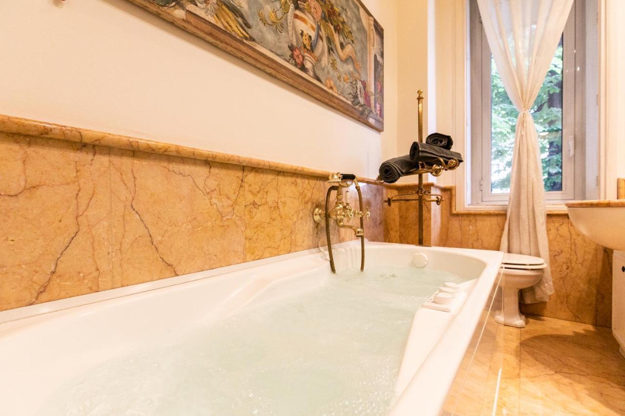 Klimt - Jacuzzi 5 Star - Luxury Design Apartment Milão Exterior foto